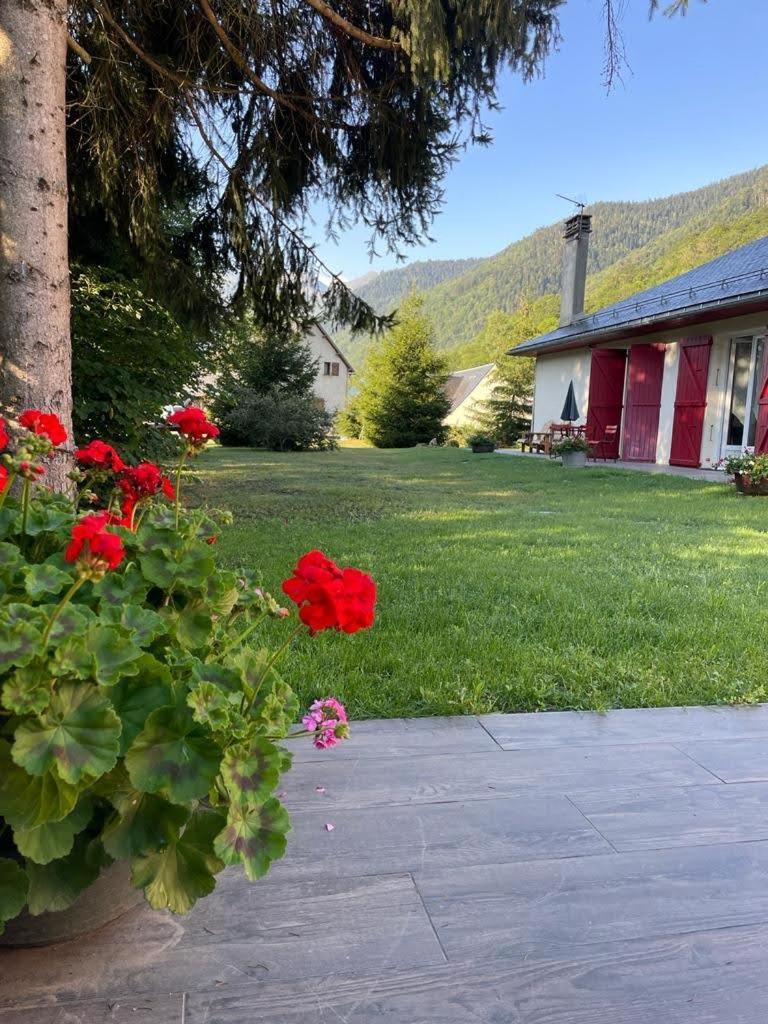 Le Relais D'Avajan Bed & Breakfast Exterior photo